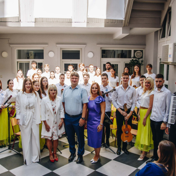 NIS podržao Muzičku školu "Jovan Bandur" u Pančevu FOTO