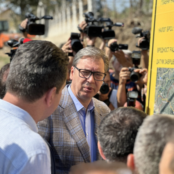 Vučić in Podrinje: Citizens get three roads and a fast road to Loznica PHOTO