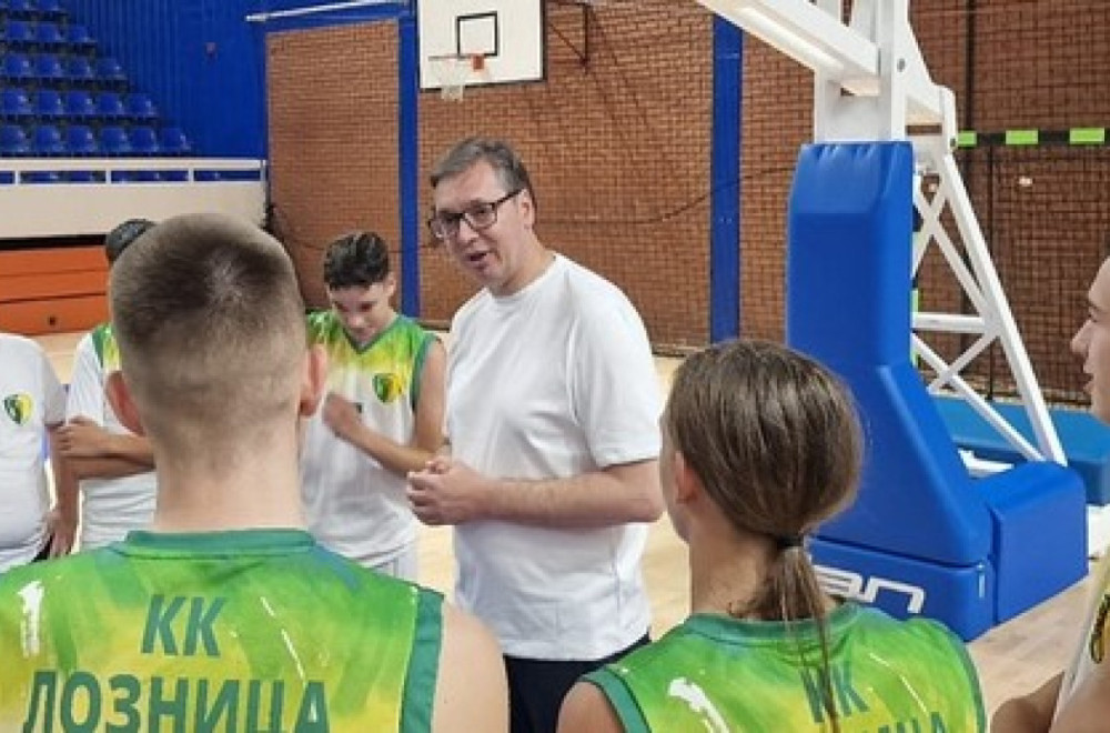 Vučić održao trening: Nema puštanja i lakih poena FOTO/VIDEO