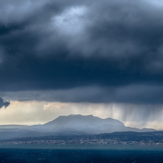 RHMZ upozorava: Pripremite se, stiže oluja FOTO