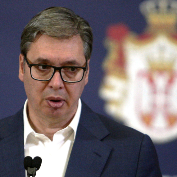 Vučić na radnom ručku kod Ursule fon der Lajen, nakon toga sa Verhejijem