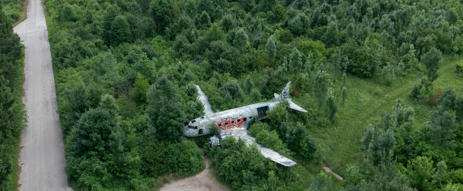 Najskuplji jugoslovenski projekat: Vojna baza i podzemni aerodrom koji skrivaju brojne tajne  FOTO/VIDEO