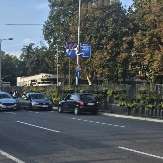 Saobraćajna nesreća u centru Beograda: Stvaraju se gužve FOTO