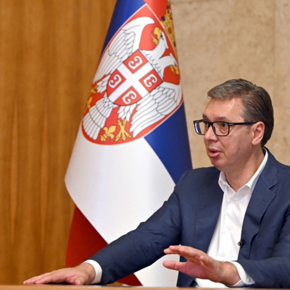 Vučić: Ne preti Albancima sa KiM niko, oni prete