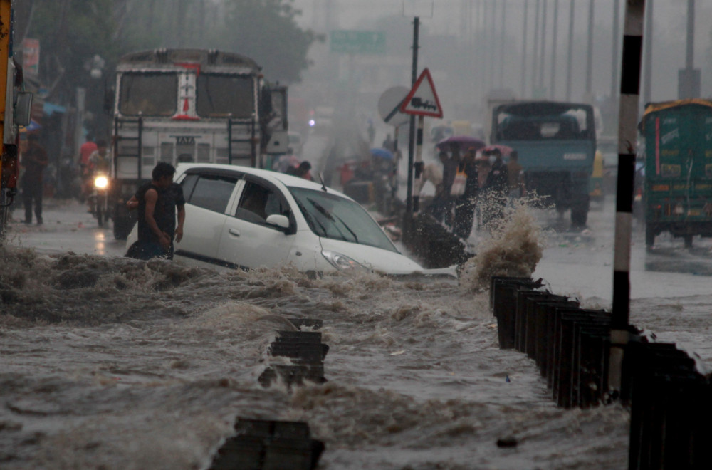 Devastating floods; Everything is blocked; Terrible footage; People are captured PHOTO/VIDEO