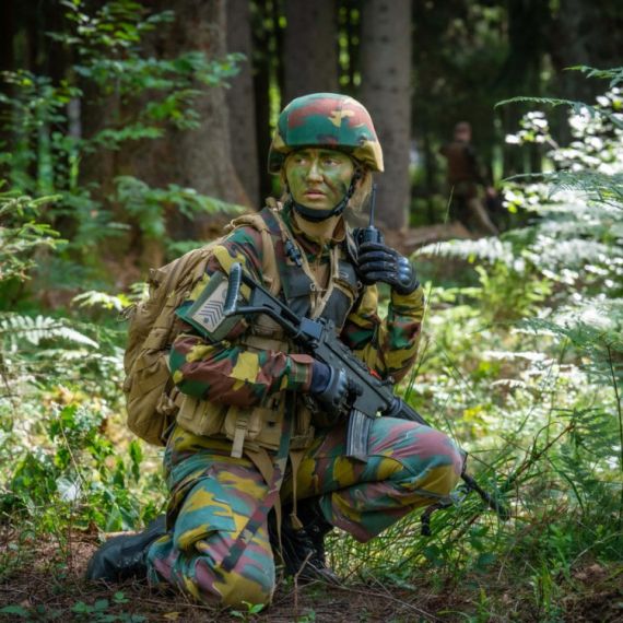 Buduća kraljica balske haljine zamenila šlemom i čizmama: Imala je samo jedan uslov FOTO