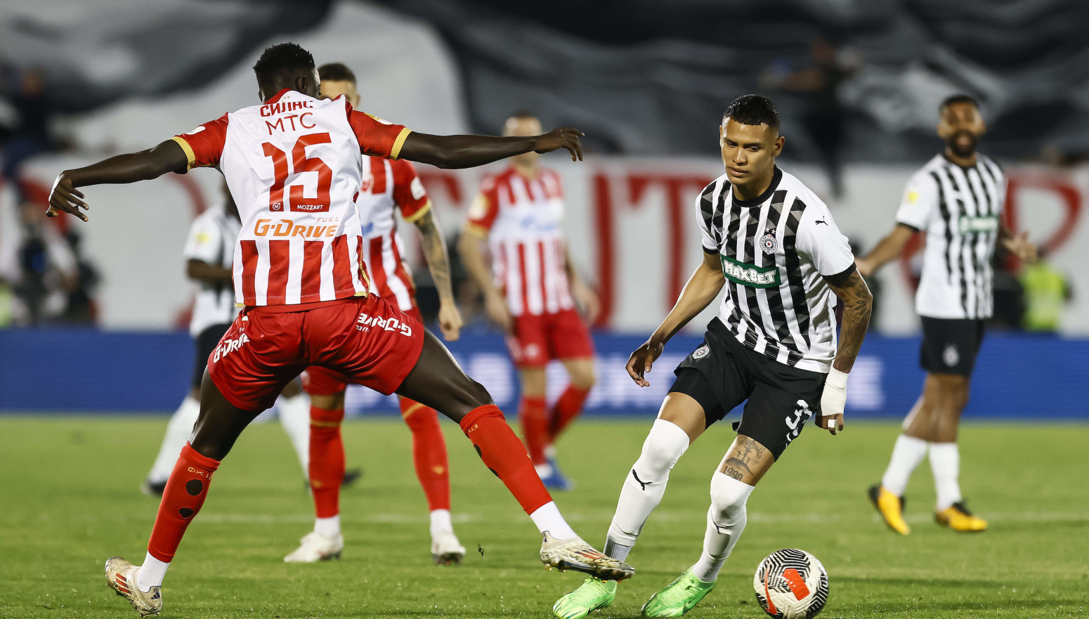 Zvezda sabila Partizan na startu