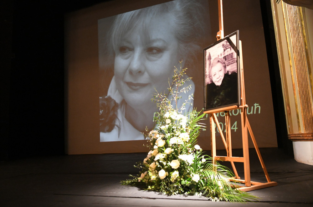 Silence at the National Theatre: Farewell to the great Radmila Živković