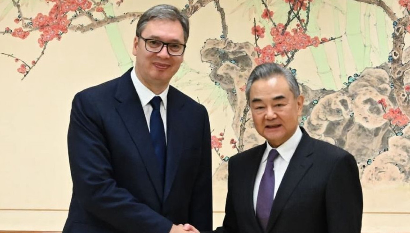 Vučić met Wang Yi in New York: "I introduced him with increasingly difficult situation in Kosovo and Metohija"