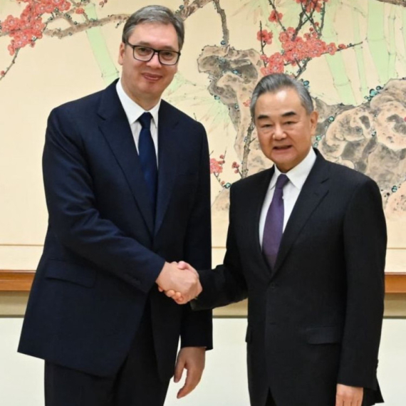 Vučić met Wang Yi in New York: "I introduced him with increasingly difficult situation in Kosovo and Metohija"