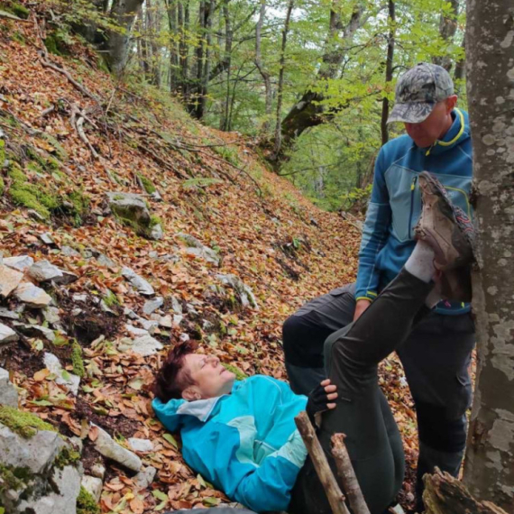 Drama na planini Mučanj: Izgubili se državljani Mađarske, povređena žena FOTO