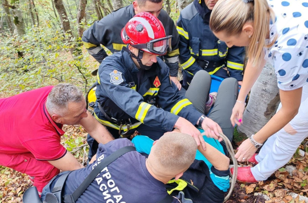 Mađarica i dalje u čačanskoj bolnici: Izgubili se tokom planinarenja, spasavao ih tim vatrogasaca