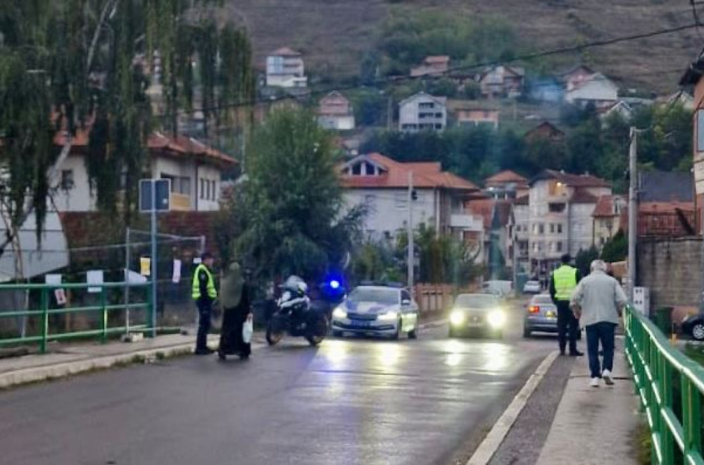 Užas u Novom Pazaru: Pronađeno telo muškarca nasred ulice FOTO