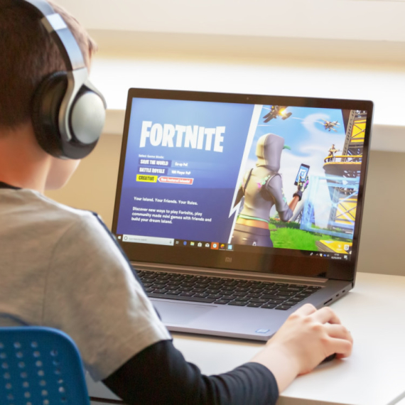 Dete vam se "navuklo" na Fortnite? Evo rešenja