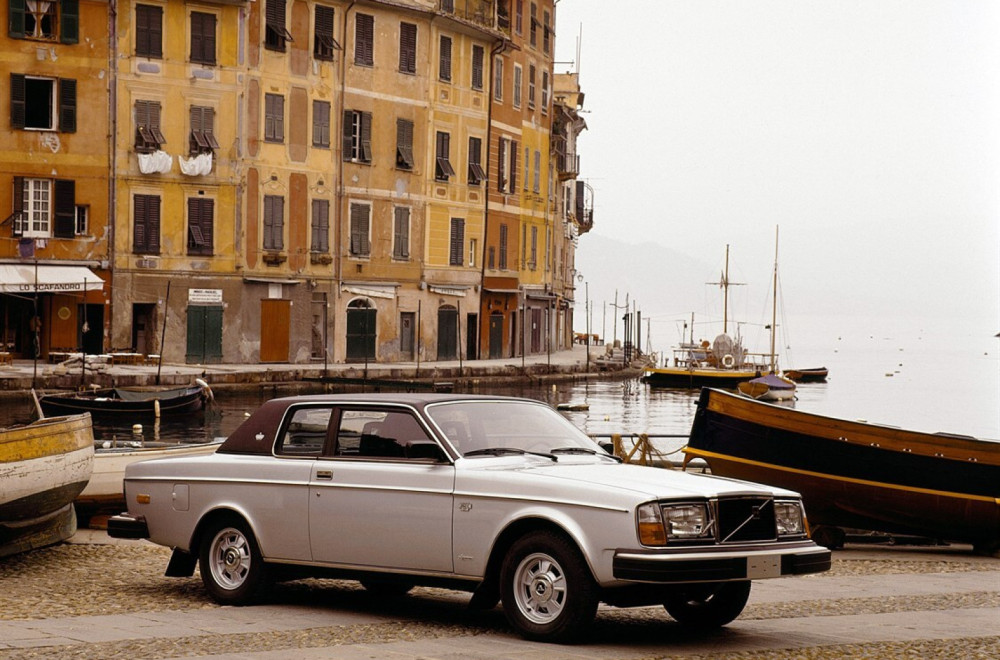 Jubilej vredan čestitki: Legendarni Volvo 200 proslavlja 50 godina FOTO