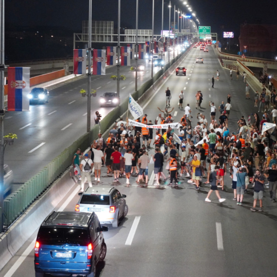 Na protestu u Loznici protiv Rio Tinta ljudi koji su prodali svoju zemlju FOTO/VIDEO