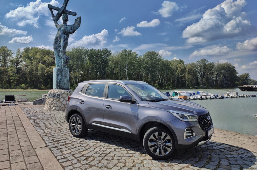 Novi "Kinez" na našem tržištu: Chery Tiggo 4Pro stigao u Srbiju, poznata i cena FOTO