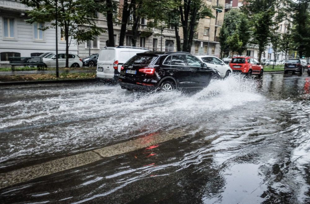 Poplave prete komšijama