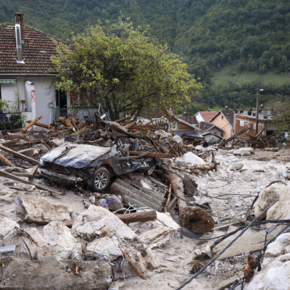 Tri faktora dovela do katastrofe? "Kuća se jako zaljuljala i srušila, čula sam vriske" FOTO/VIDEO