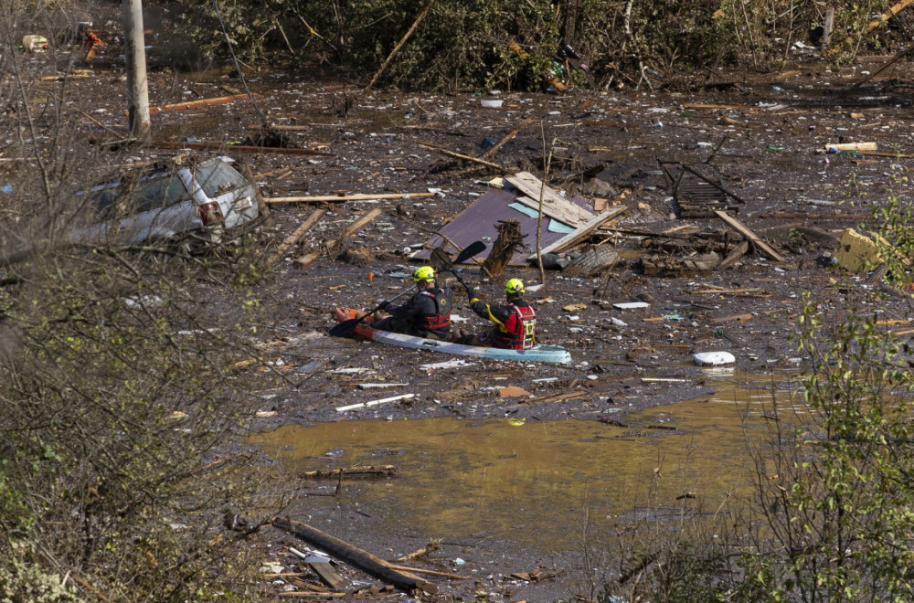 Nastavlja se potraga za nestalima; Blokirani putevi FOTO/VIDEO