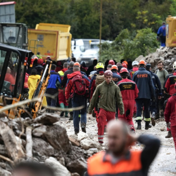 Krš i lom; Potpuna katastrofa; Na snazi vanredne mere FOTO/VIDEO