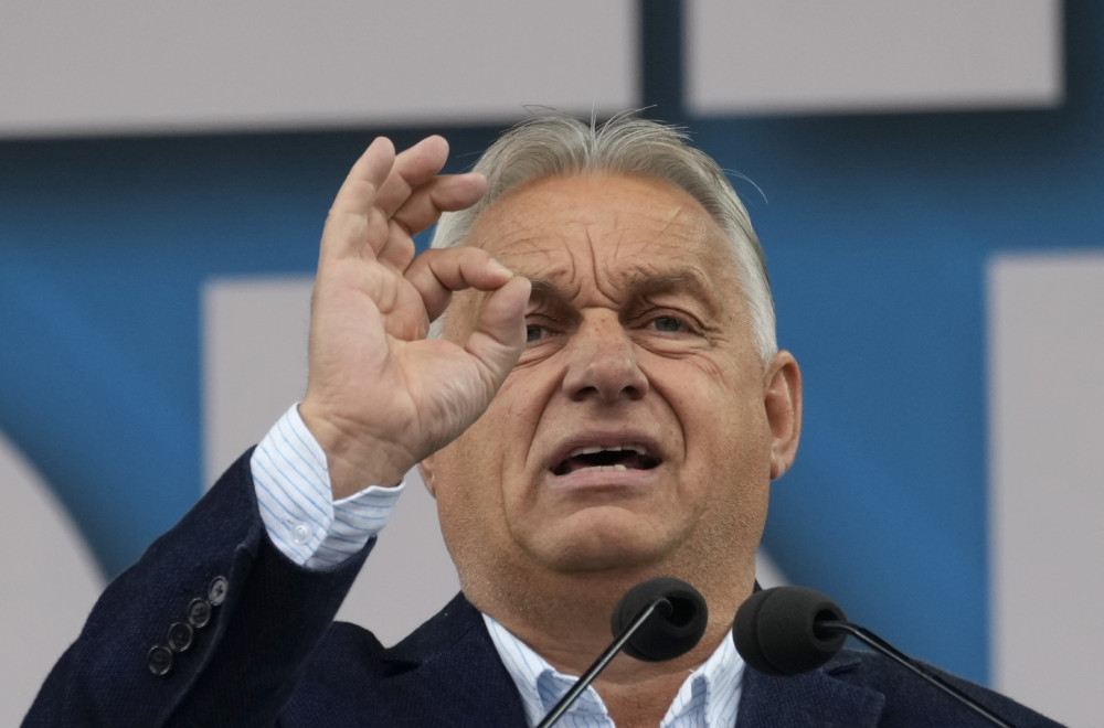 Orban oštro kritikovan; "Izneverio ih je"