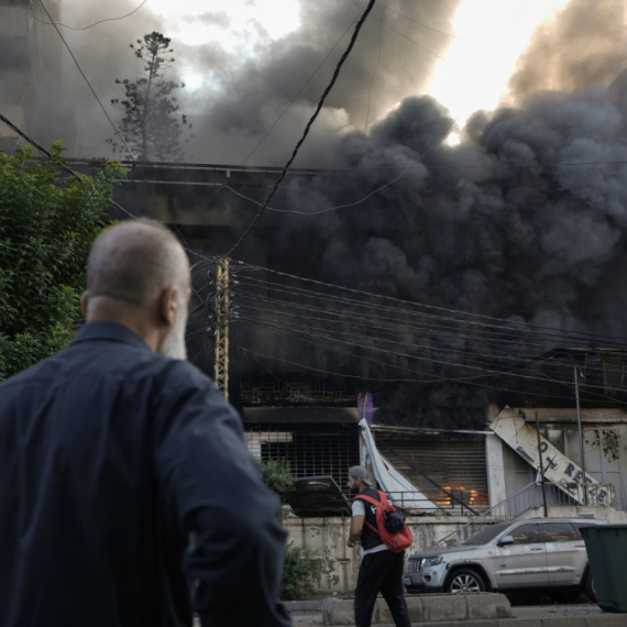 Odzvanjaju sirene: Pogodili su; Broje se žrtve;  Objavljeni Sinvarovi spisi FOTO