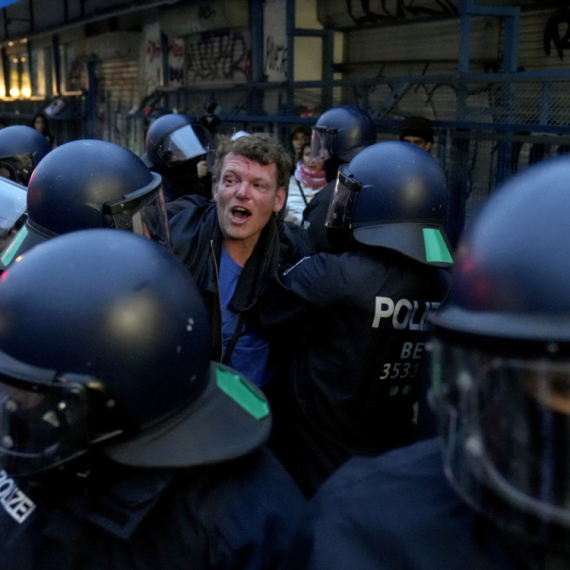 Brutal conflict with the police, chaos ensued PHOTO/VIDEO