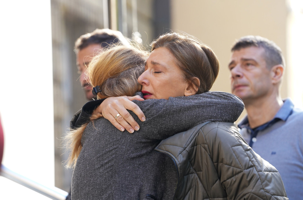 Heartbreaking scenes in the Special Court; Parents with bowed heads, crushed by pain PHOTO