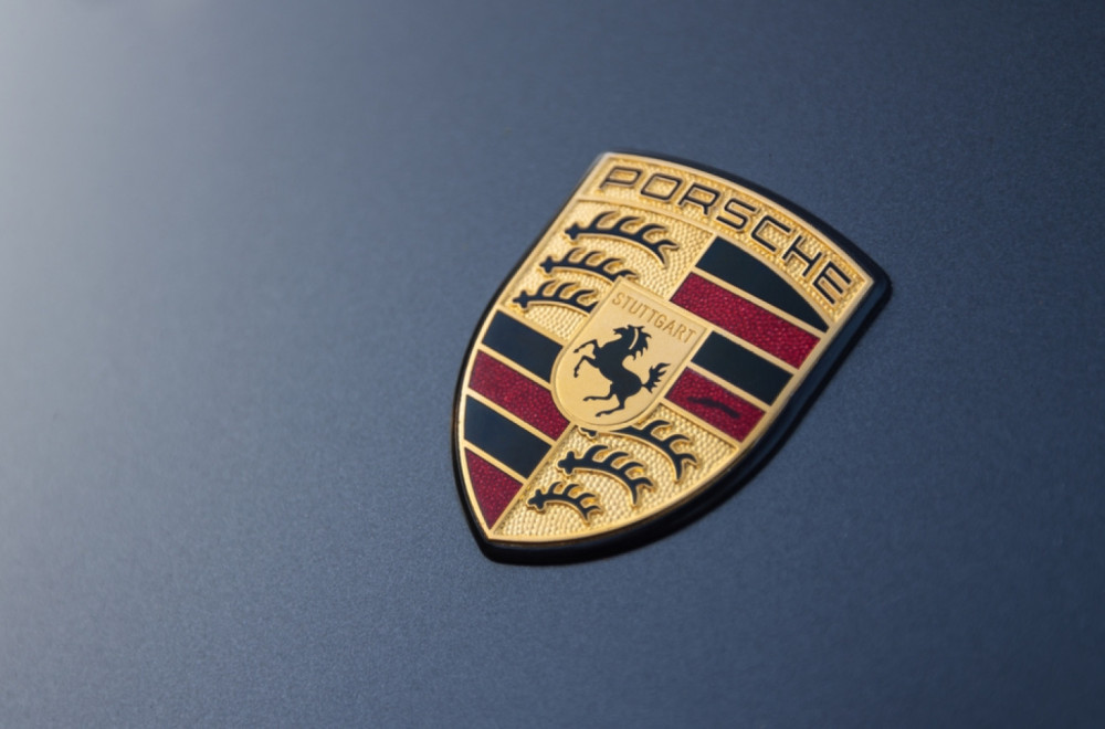 Porsche opozvao više od 27.000 EV: Imaju rizik od kratkog spoja baterije