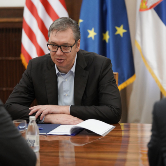 Vučić sutra sa podsekretarom SAD za ekonomski rast i energetiku Fernandezom