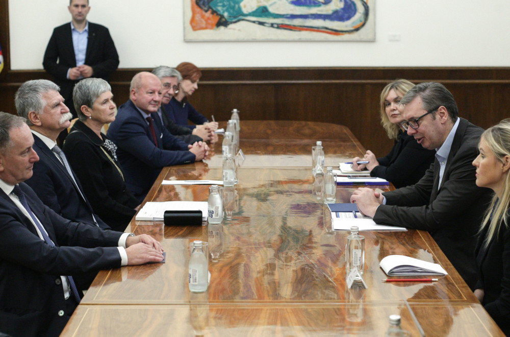 Vučić met with the President of the Hungarian Parliament: Excellent and friendly meeting PHOTO