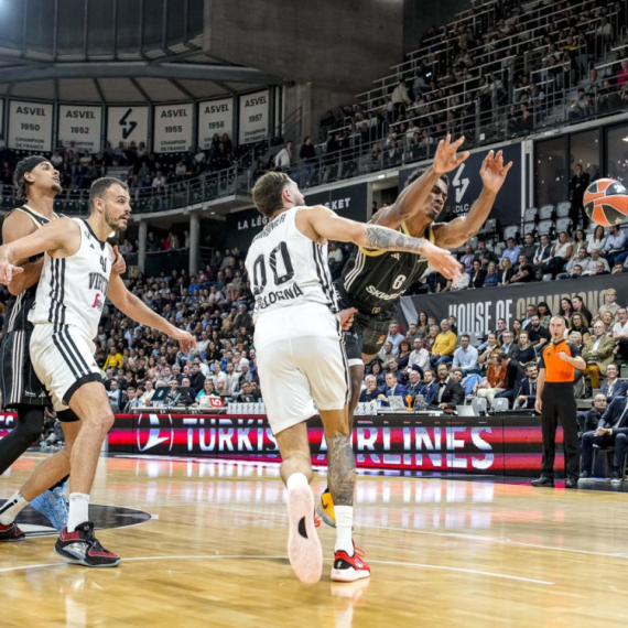 "Ludnica" u Francuskoj: De Kolo ispisao istoriju – Lovernj i Asvel srušili Virtus! VIDEO