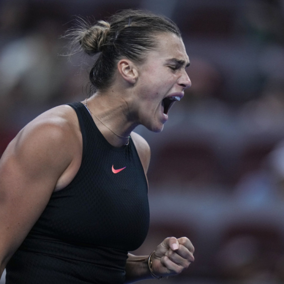 Sabalenka punim gasom do polufinala VIDEO