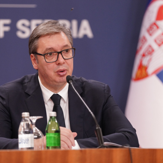 Vučić: Usedmostručeno!