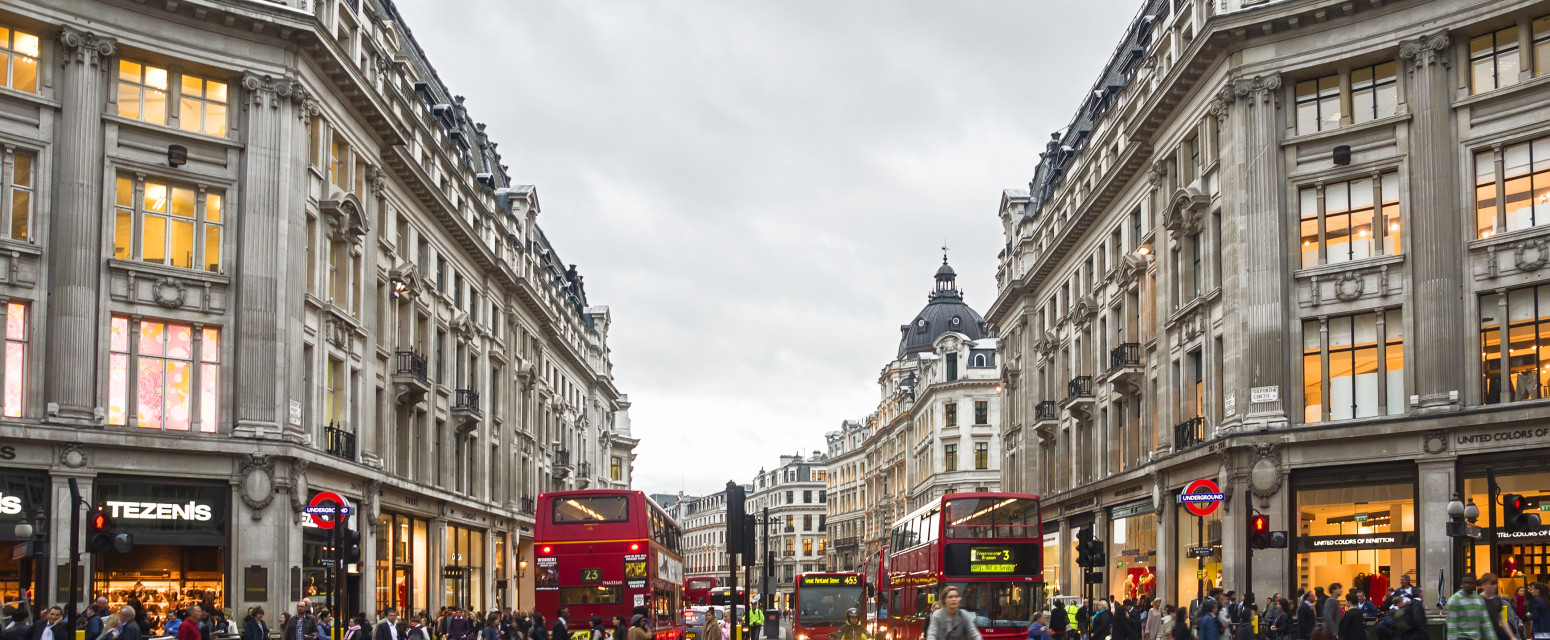 Najpoznatija i najposećenija ulica u Londonu postaje pešačka zona?