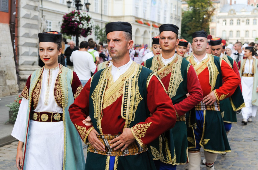 Karambol s Rusima u Crnoj Gori: Ukrajinci, Srbi, Belorusi, Nemci...