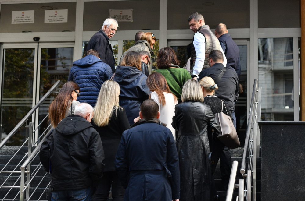 K.K. će morati da odgovori na 250 pitanja; Suđenje zatvoreno za javnost; FOTO/VIDEO