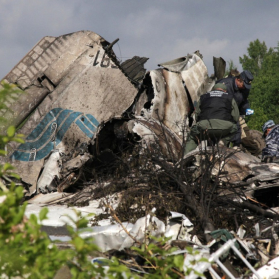 Srušio se avion: Poznat identitet poginulih FOTO