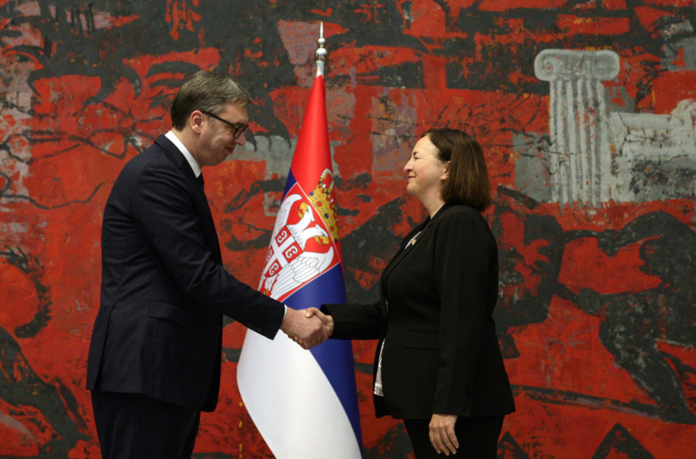 Vučić poželeo dobrodošlicu novoj ambasadorki Kanade Mišel Kameron FOTO