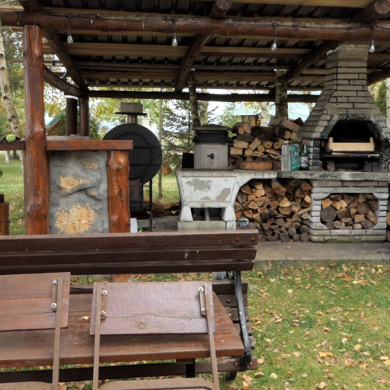 Vratio se u dedovinu i napravio raj u nestvarnoj prirodi: "Ovde je vazduh poseban" FOTO