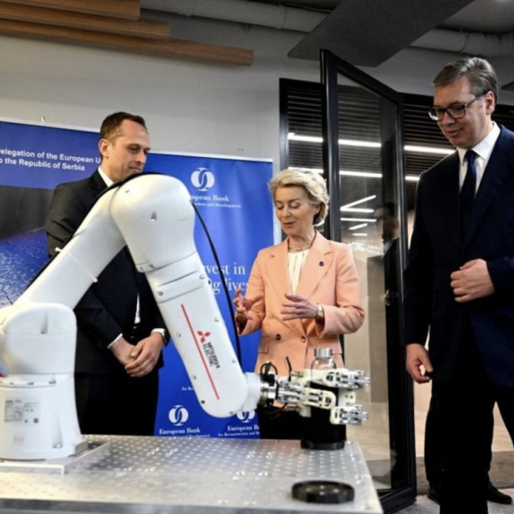 Von der Leyen visiting Serbia: Vučić and the President of the European Commission visited HTEC Group PHOTO