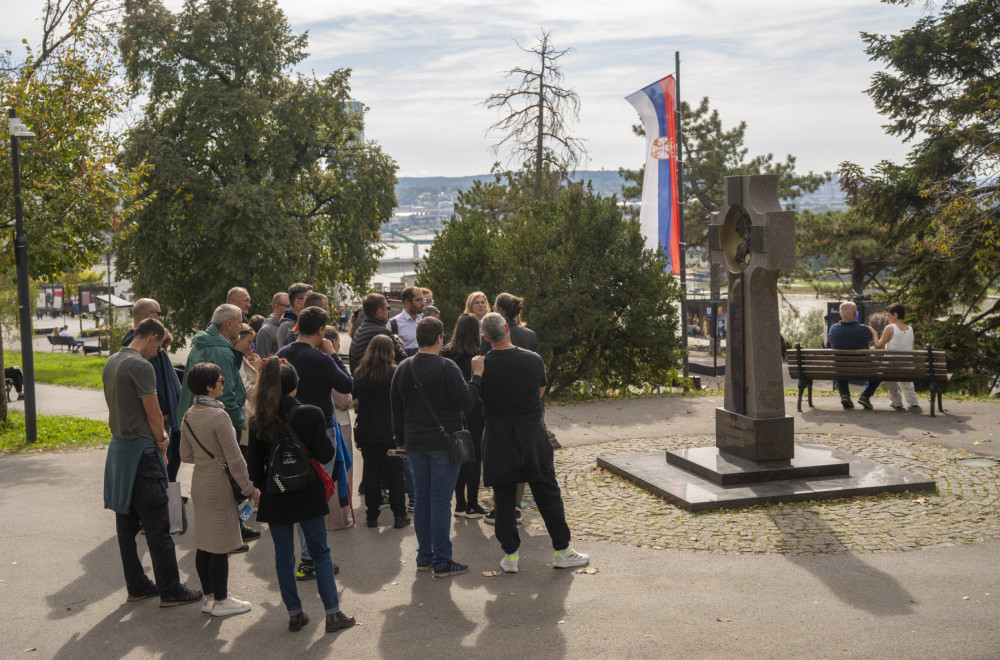 Prestonicu upoznali dodirom: Šetnja Beogradom za slepe i slabovide osobe