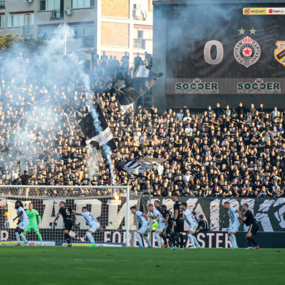 Trese se Humska – Partizan vodi