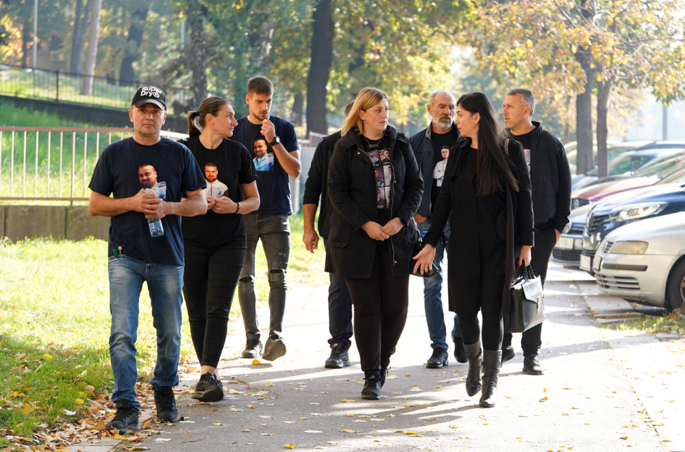 Svađa u sudnici: Masovni ubica odbio da odgovori na pitanje; "Postao sam krvoločna zver i ubica" FOTO/VIDEO