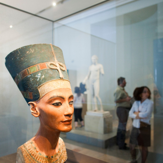 Treba li Berlin da vrati Egiptu bistu kraljice Nefertiti?