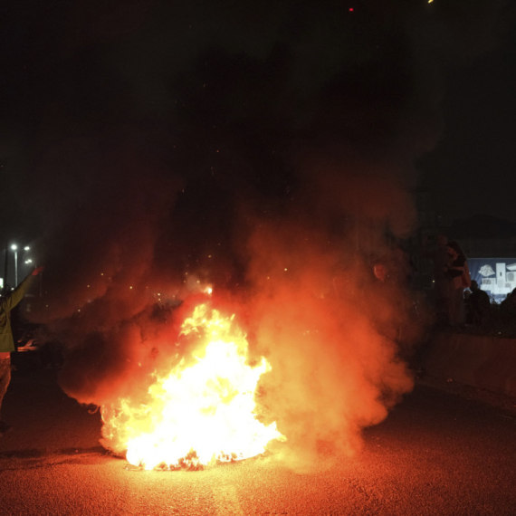 Albania paralyzed: The opposition blocked roads across the country VIDEO