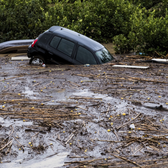 Crni bilans: Najmanje 13 mrtvih, više nestalih FOTO/VIDEO