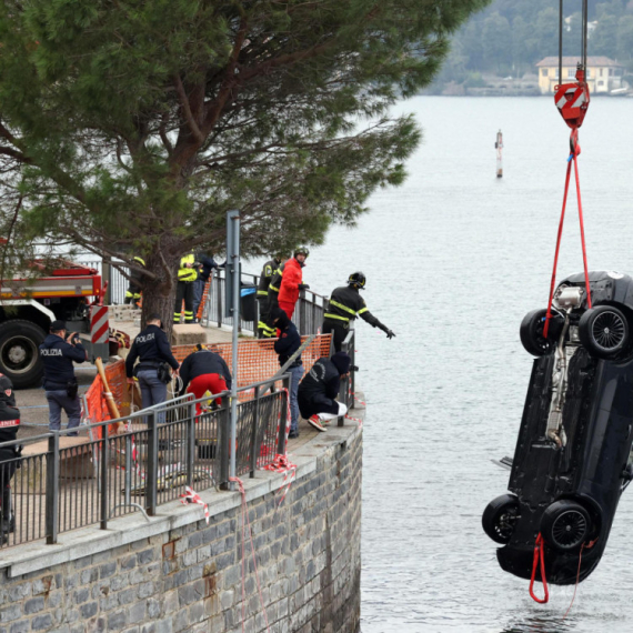 Vozač autom sleteo u Skadarsko jezero