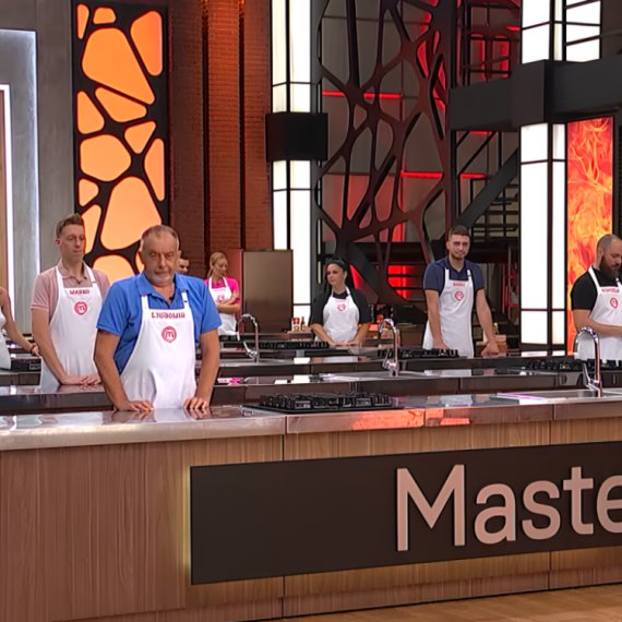 Još dva takmičara su napustila "MasterChef" kuhinju i čekaju ih crne kecelje